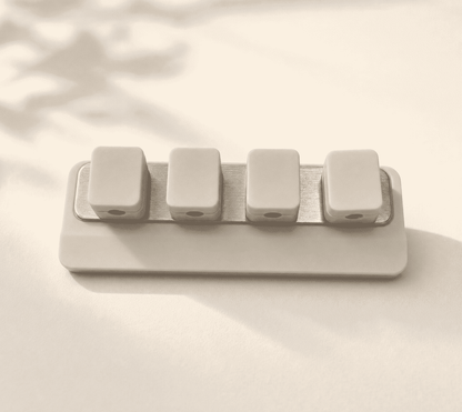 AVELLO™ CableFlow Organizer
