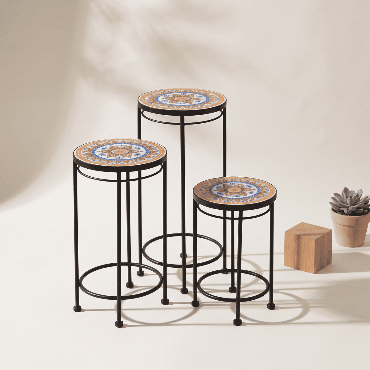 Avello Bloom™ Plant Stand
