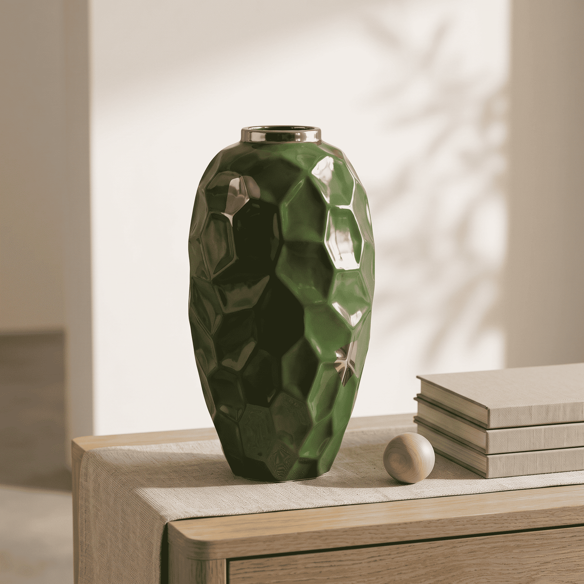 AVELLO Jade™Vase