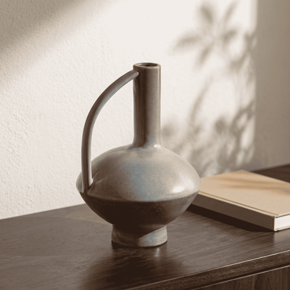 Avello Forma™ Ceramic Vase
