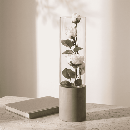 Avello Eden™ Concrete Vase
