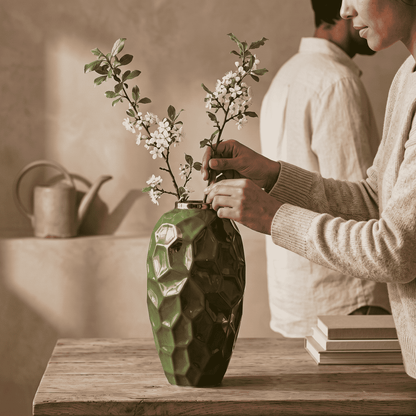 AVELLO Jade™Vase