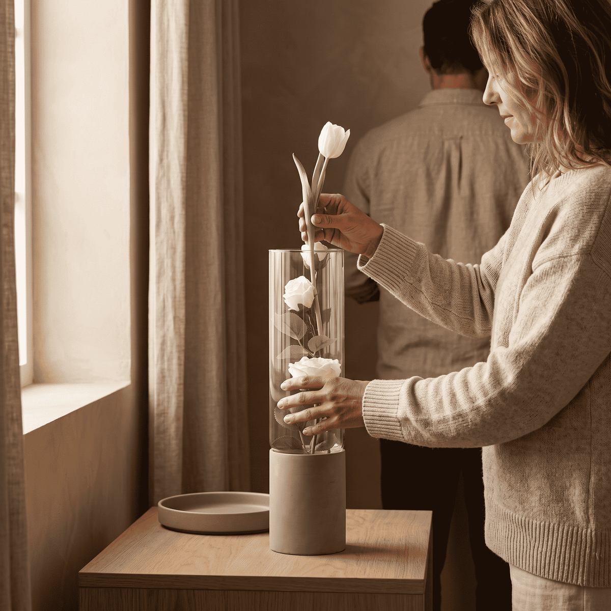 Avello Eden™ Concrete Vase